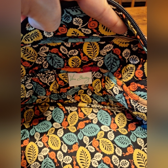 VERA BRADLEY FLORAL SHOULDER BAG-EUC - Picture 12 of 13